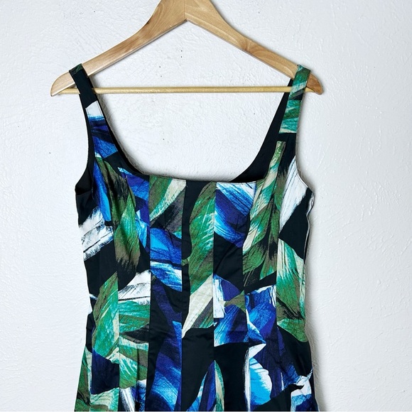 WHBM Fit-and-Flare Midi Dress Lush Tropical Floral NWT Sz 6 - Picture 4 of 7